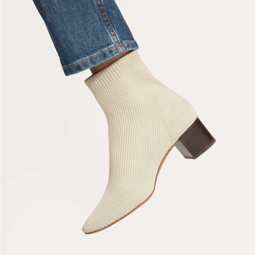 Everlane The Glove Boots Size 7.5 Bone Cream Stacked Heel